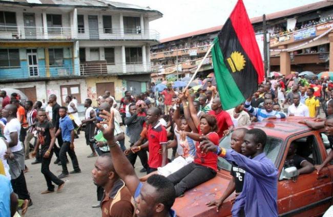 690x450xpro-biafra-protesters-690x450.jpg.pagespeed.ic.nJwuehlwp2 690x450xpro-biafra-protesters-690x450.jpg.pagespeed.ic.nJwuehlwp2